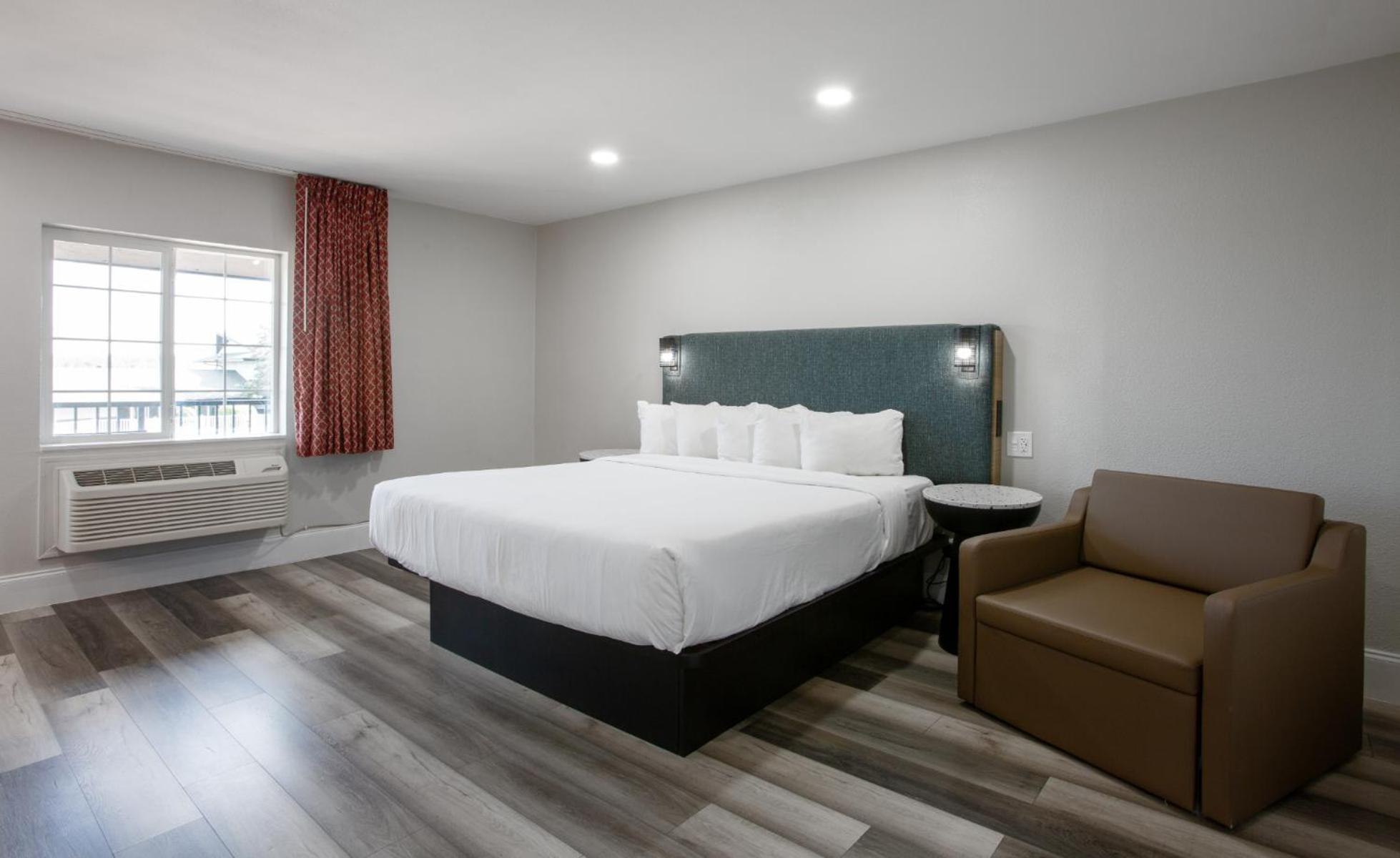 Hotel Elev8 Flagstaff I-40 Exit 198 Butler Ave Exterior photo